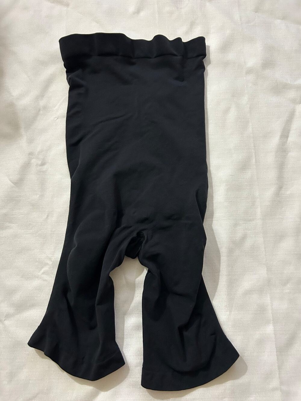 Skims NWOT Seamless Sculpt Mid Thigh Shorts Black Size XL
